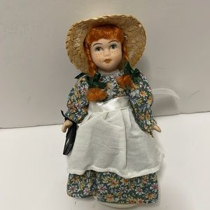 ANNE OF GREEN GABLES MINI 7 INCH PORCELAIN DOLL New

Kindred Spirits Collection